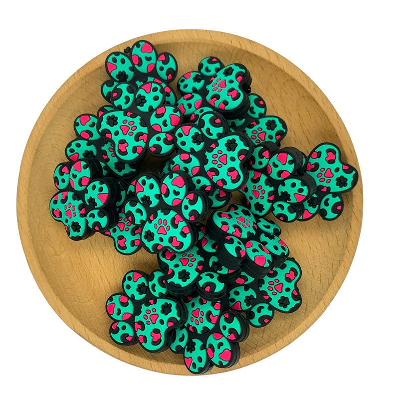 20pcs Silicone Focal Beads Green Paw Leopard Print Design 2