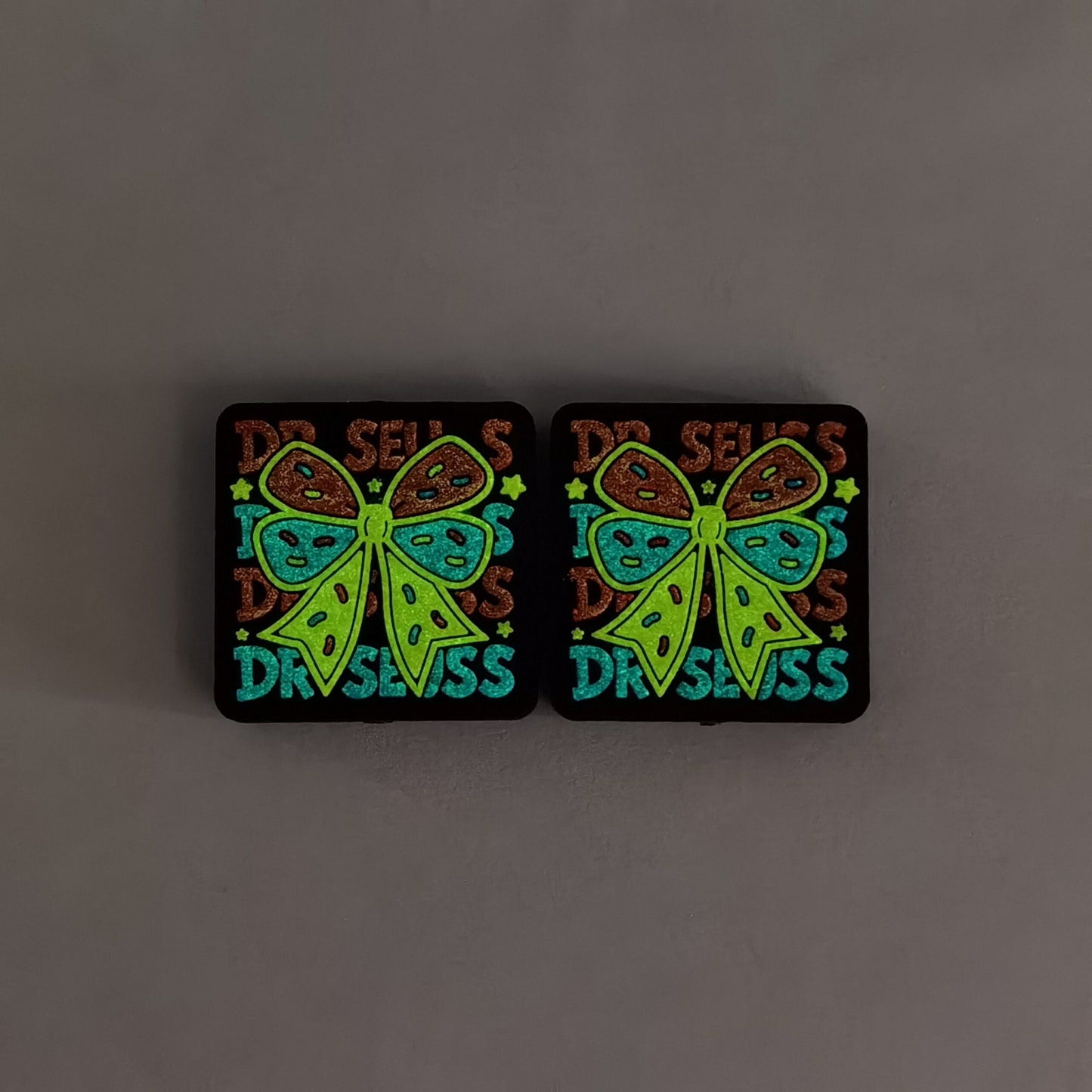 20Pcs Silicone Focal Beads Glow In The Dark Color Bow Design 2