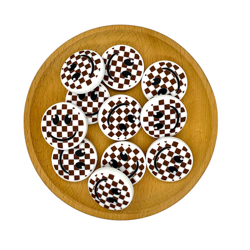 20Pcs Silicone Focal Beads Smiley Face White Brown Checkered Pattern 2