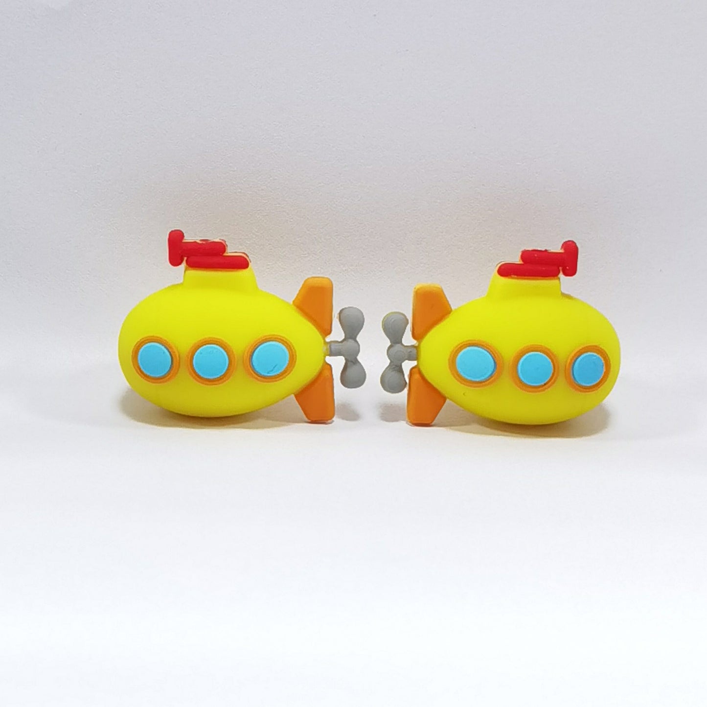 20Pcs Silicone 3D Focal Beads Yellow Submarine With Propeller Detail