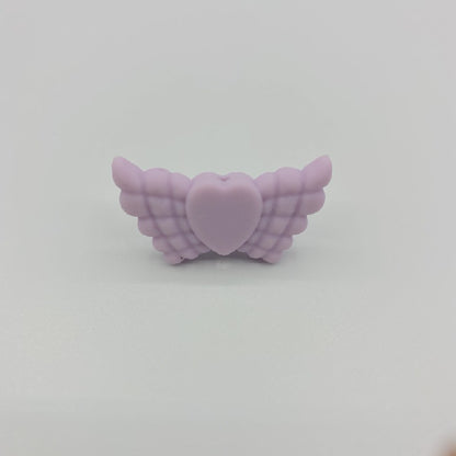 20pcs Silicone Focal Beads Wing Shape with Heart Center 15