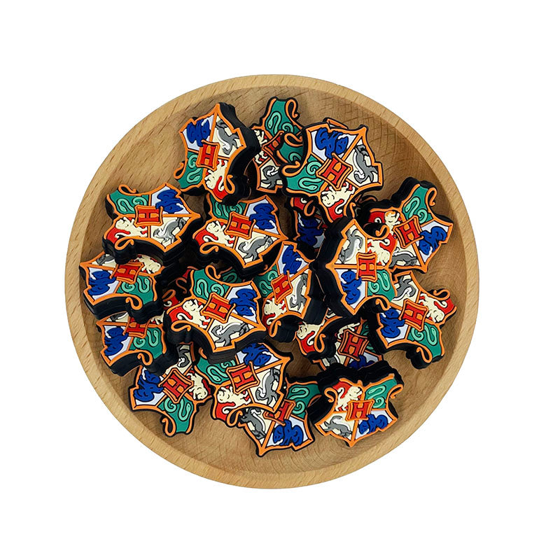 20pcs Silicone Focal Beads Magical School Crest Shield Design 2