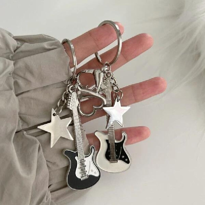 Guitar Five-Pointed Star Zinc Alloy Keychain with Heart Charm 5