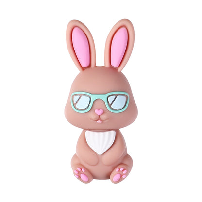 Silicone 3D Focal Beads Easter Bunny Holding Carrot Detail 14