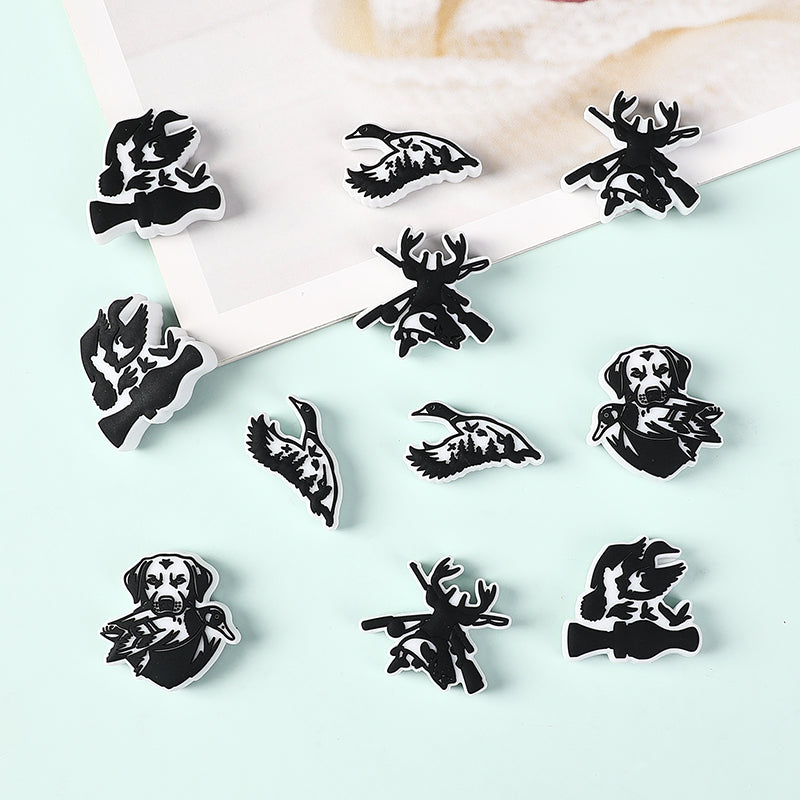 20Pcs Silicone Focal Beads Hunting Season Deer Antlers Crossed Rifles 6