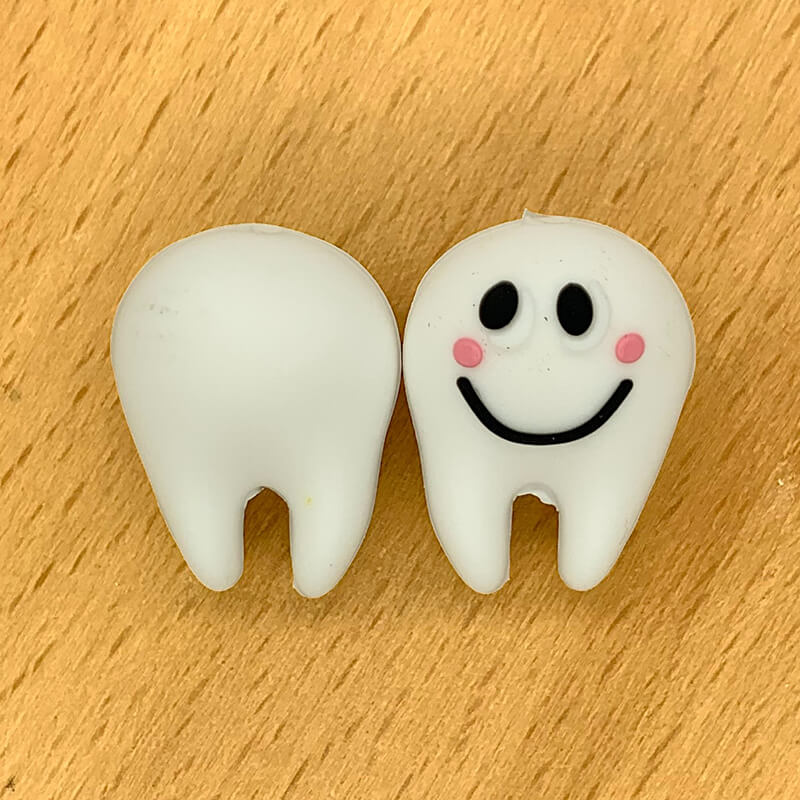 Silicone 3D Focal Beads Smile Tooth Front Facing