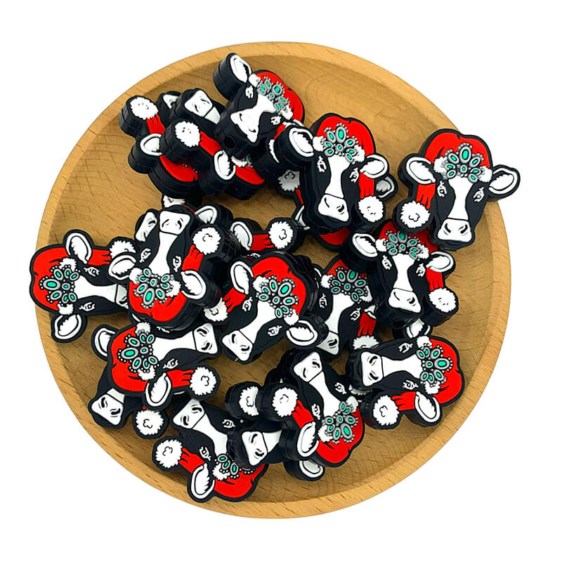 Silicone Focal Beads Western Cow Cattle Wearing Christmas Hat Front Facing 2