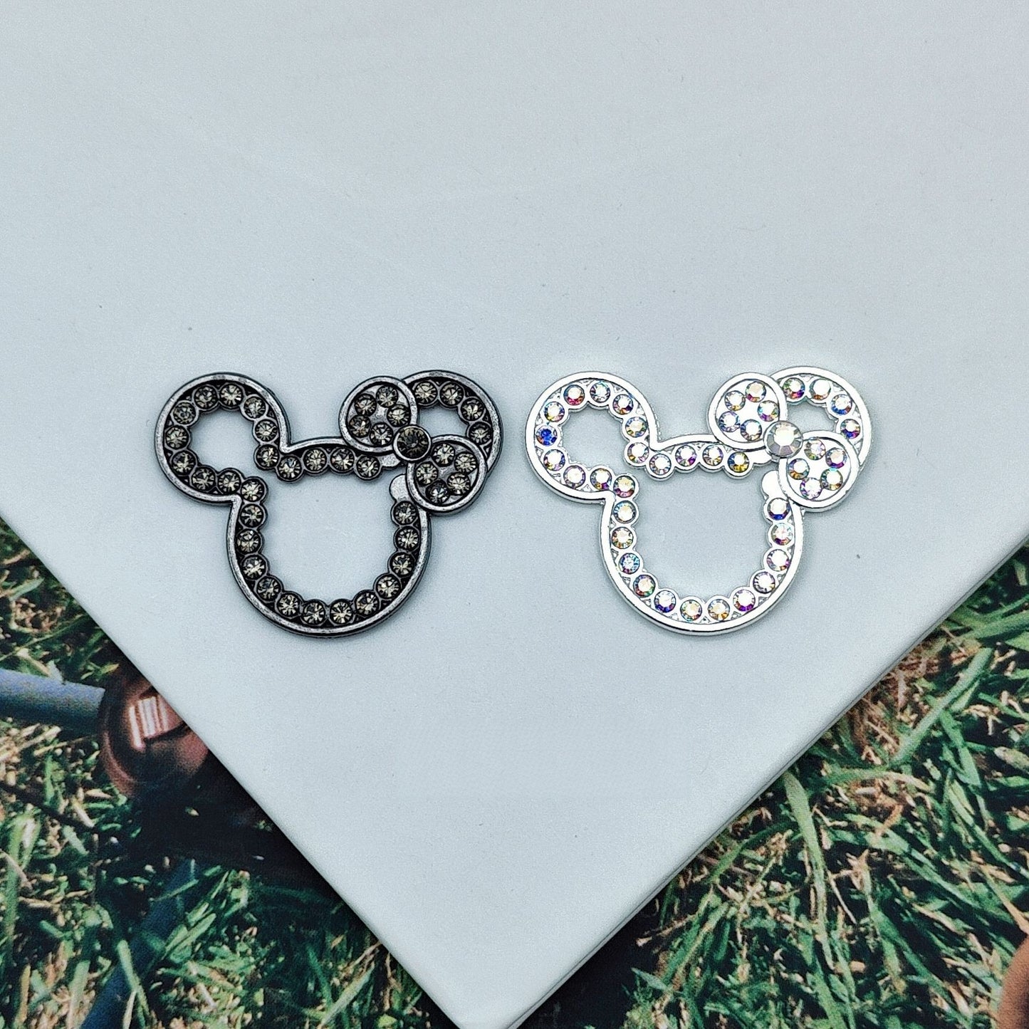 10Pcs 32x25mm Cute Hollow Rhinestone Mickey Head Alloy Beads 2