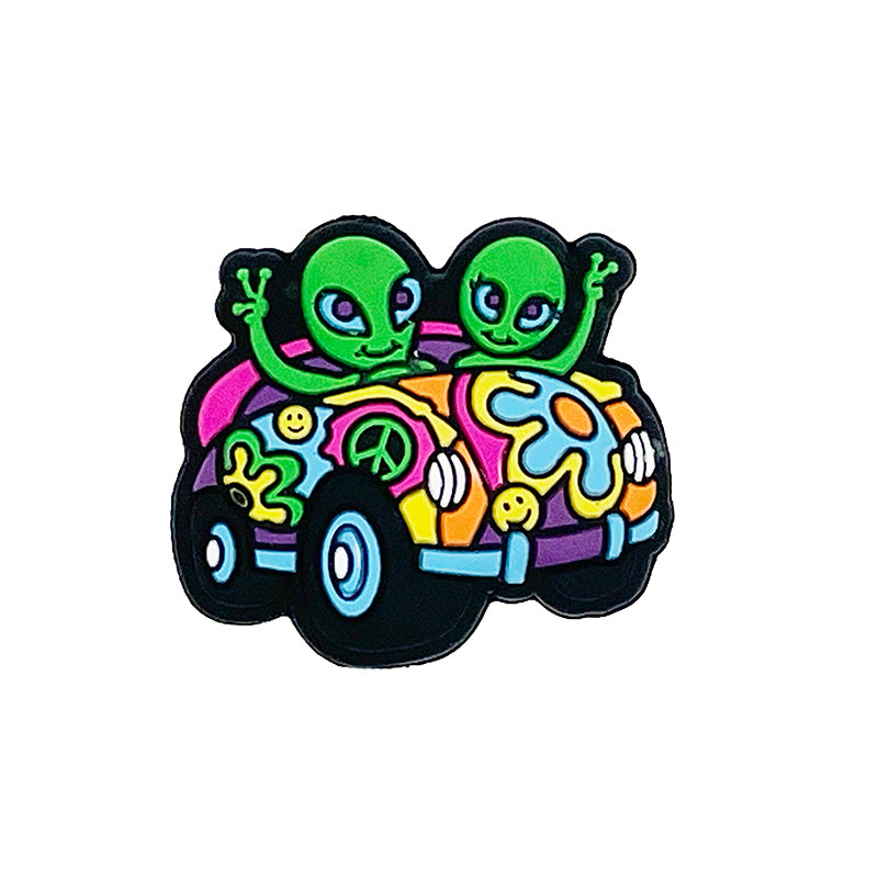 20pcs Silicone Focal Beads Alien Car with Peace Symbol and Flower Pattern