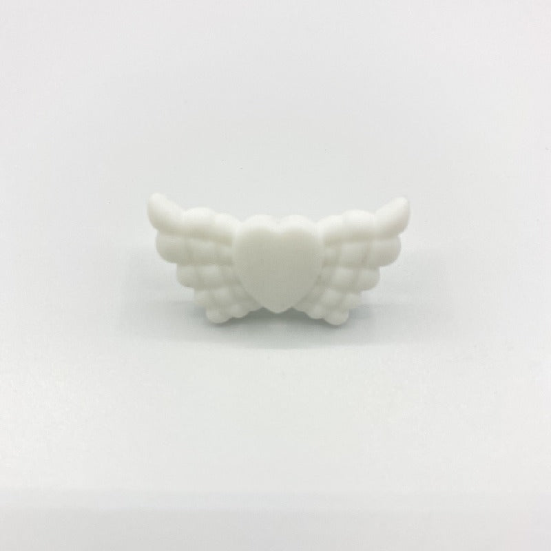 20pcs Silicone Focal Beads Wing Shape with Heart Center 5