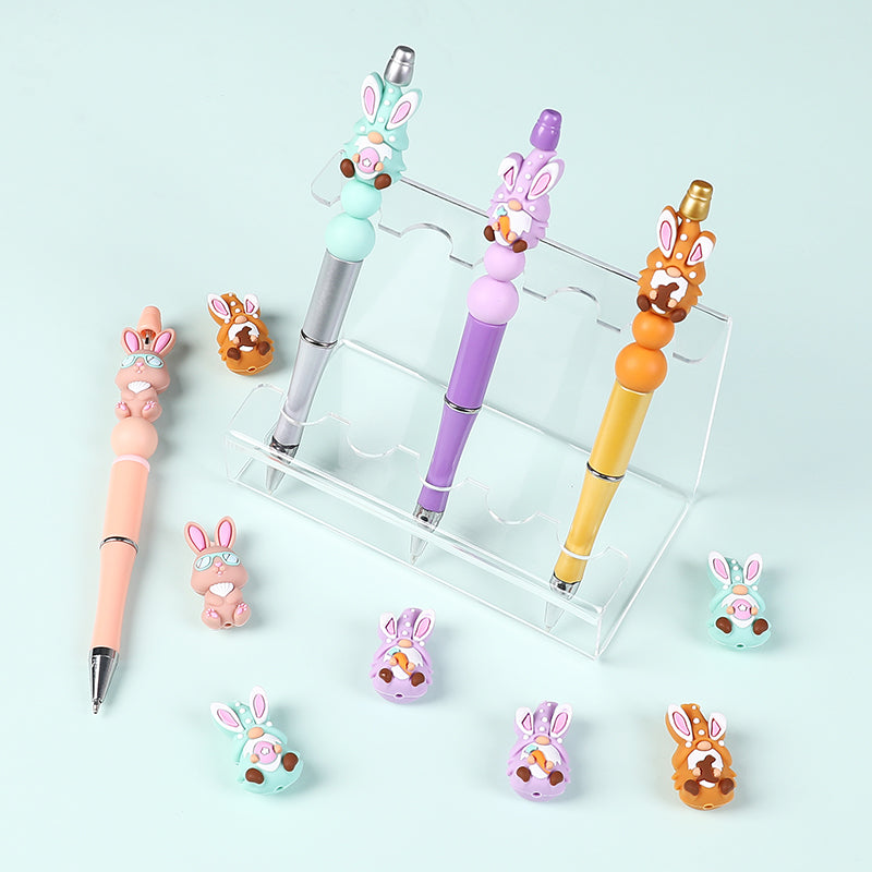 Silicone 3D Focal Beads Easter Bunny Holding Carrot Detail 11
