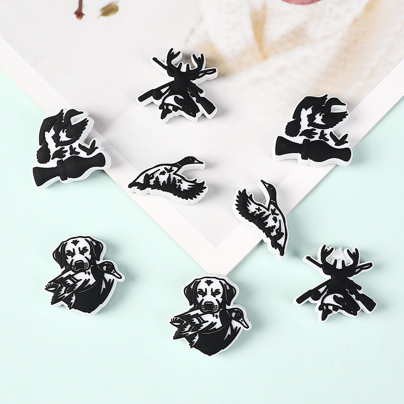 20Pcs Silicone Focal Beads Hunting Season Deer Antlers Crossed Rifles 2