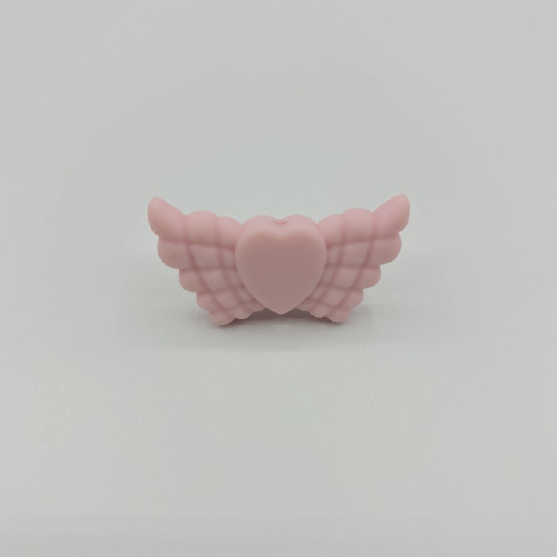 20pcs Silicone Focal Beads Wing Shape with Heart Center 11