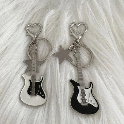 Guitar Five-Pointed Star Zinc Alloy Keychain with Heart Charm 4