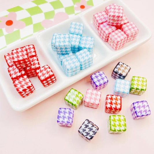 10pcs 16mm Houndstooth Pattern Square Acrylic Beads Jewelry Making