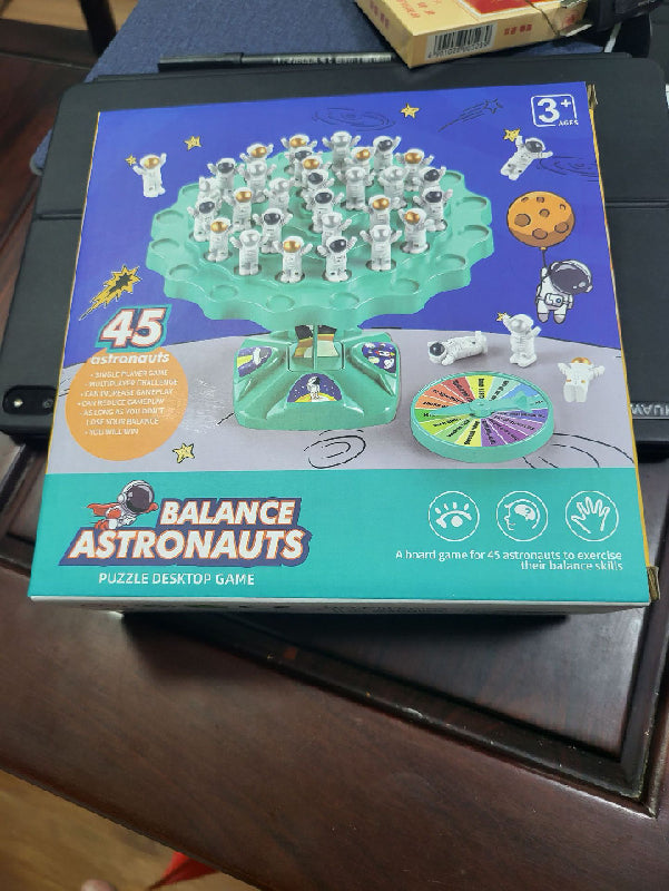 Plastic Balance Table Game Toy with Astronaut Battle Figures 5