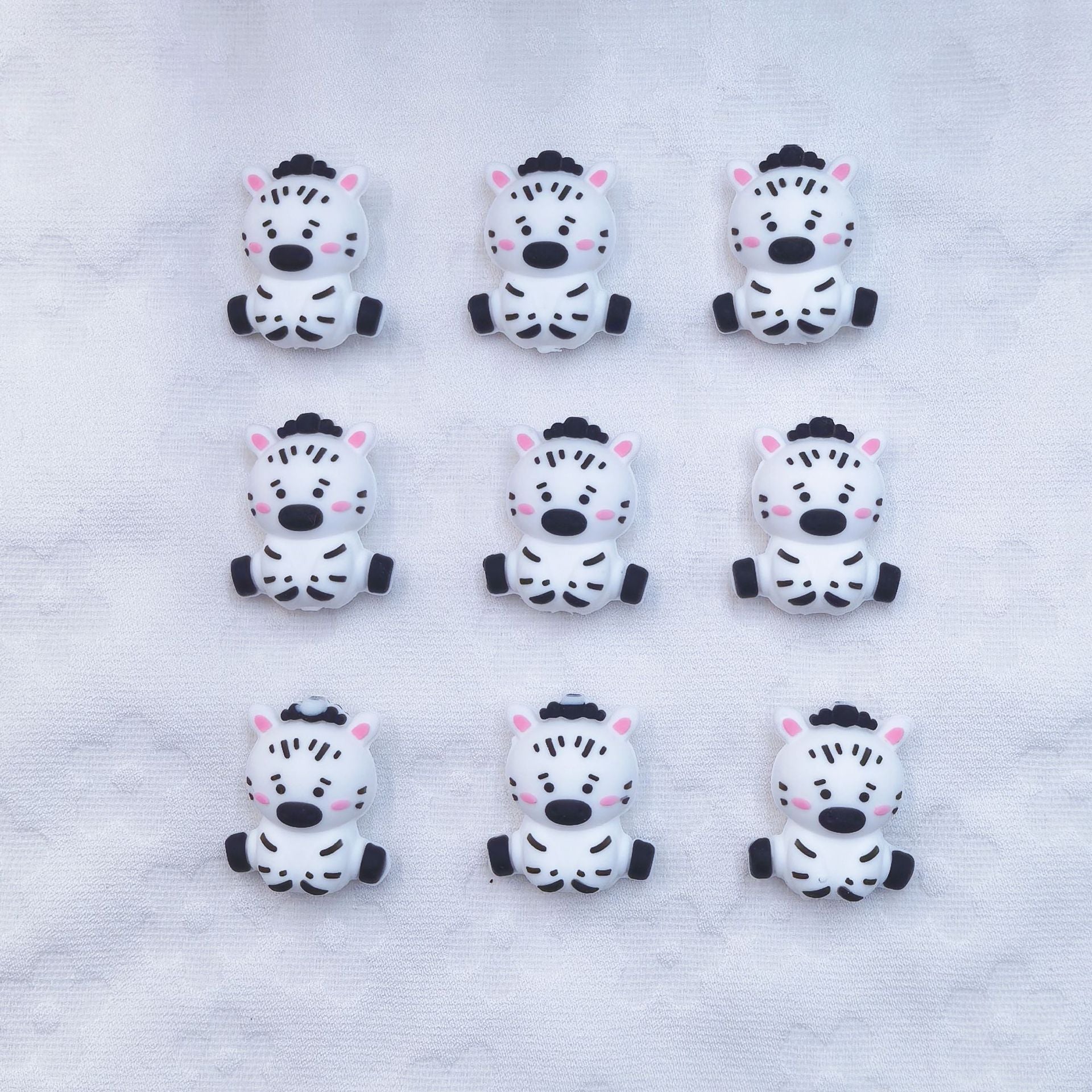 20Pcs Silicone 3D Focal Beads Cute Cow Sitting Pose 5