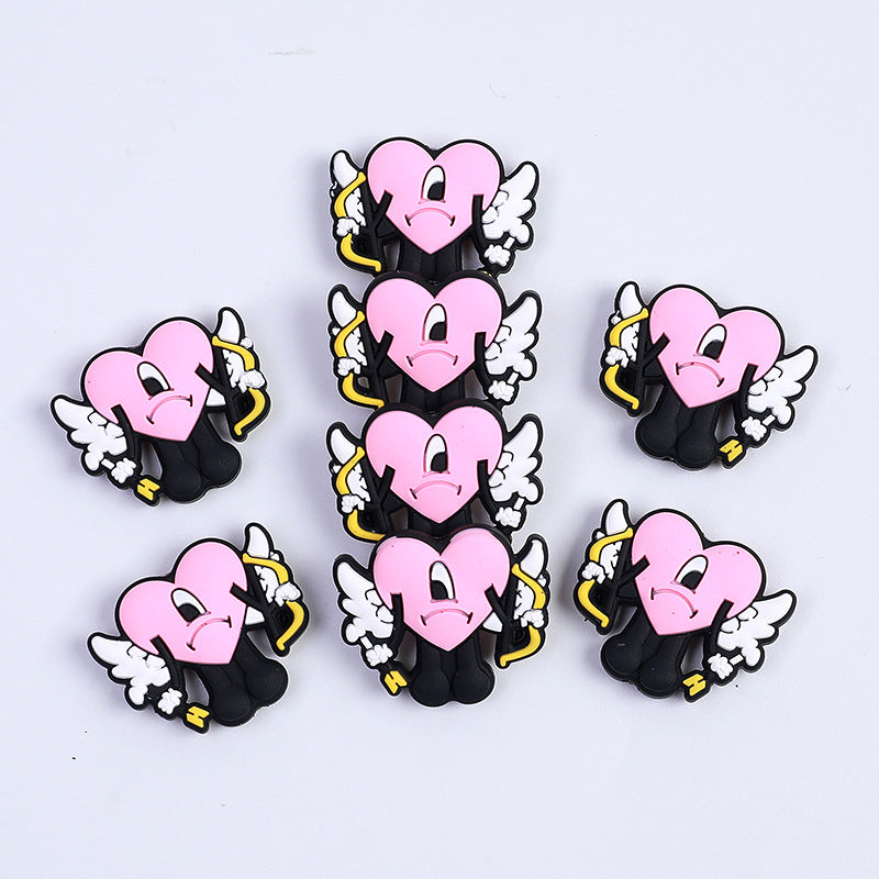 20pcs Silicone Focal Beads Heart Archer Holding Bow and Wing 3
