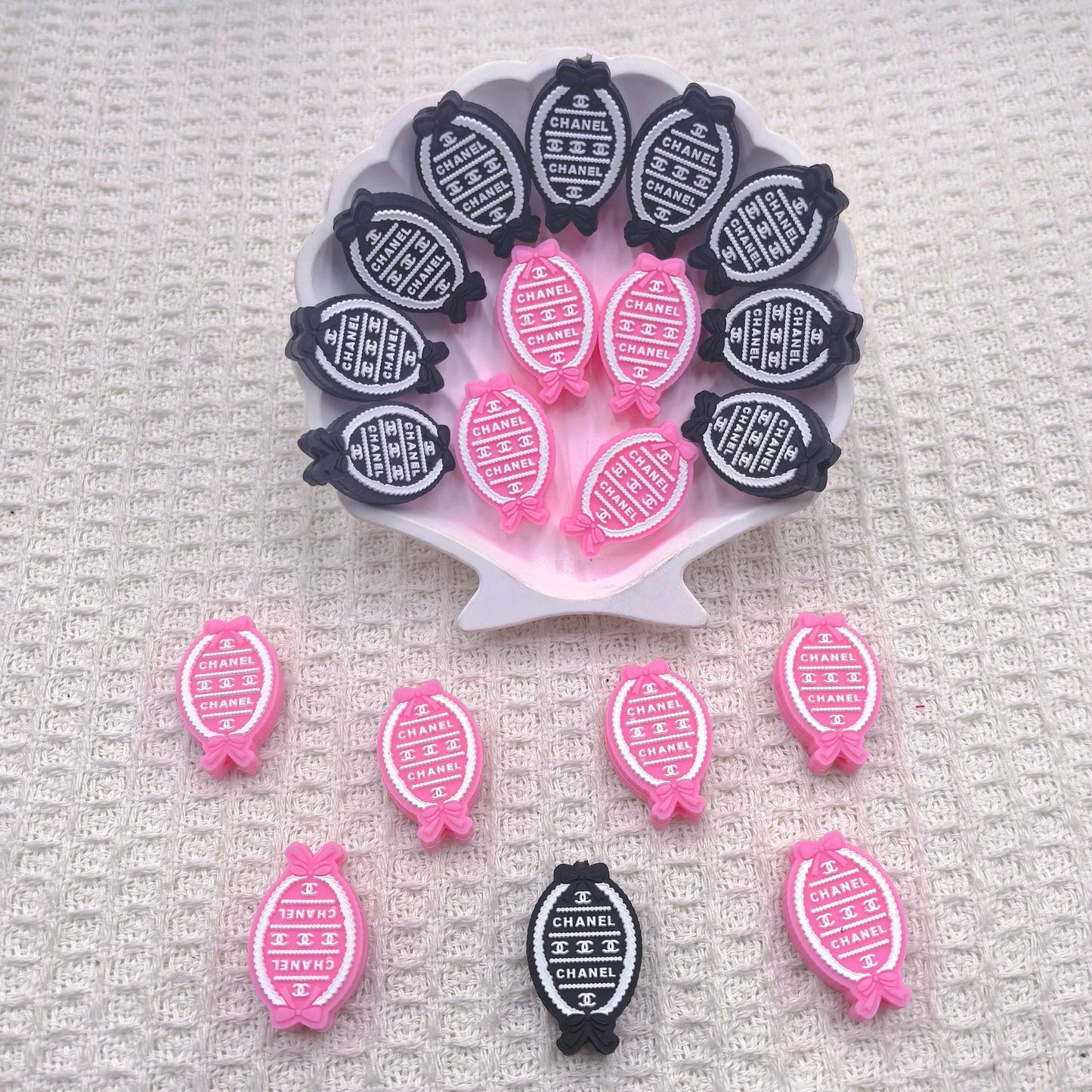 20Pcs Silicone Focal Beads Magic Mirror Oval with Bow Detail 4