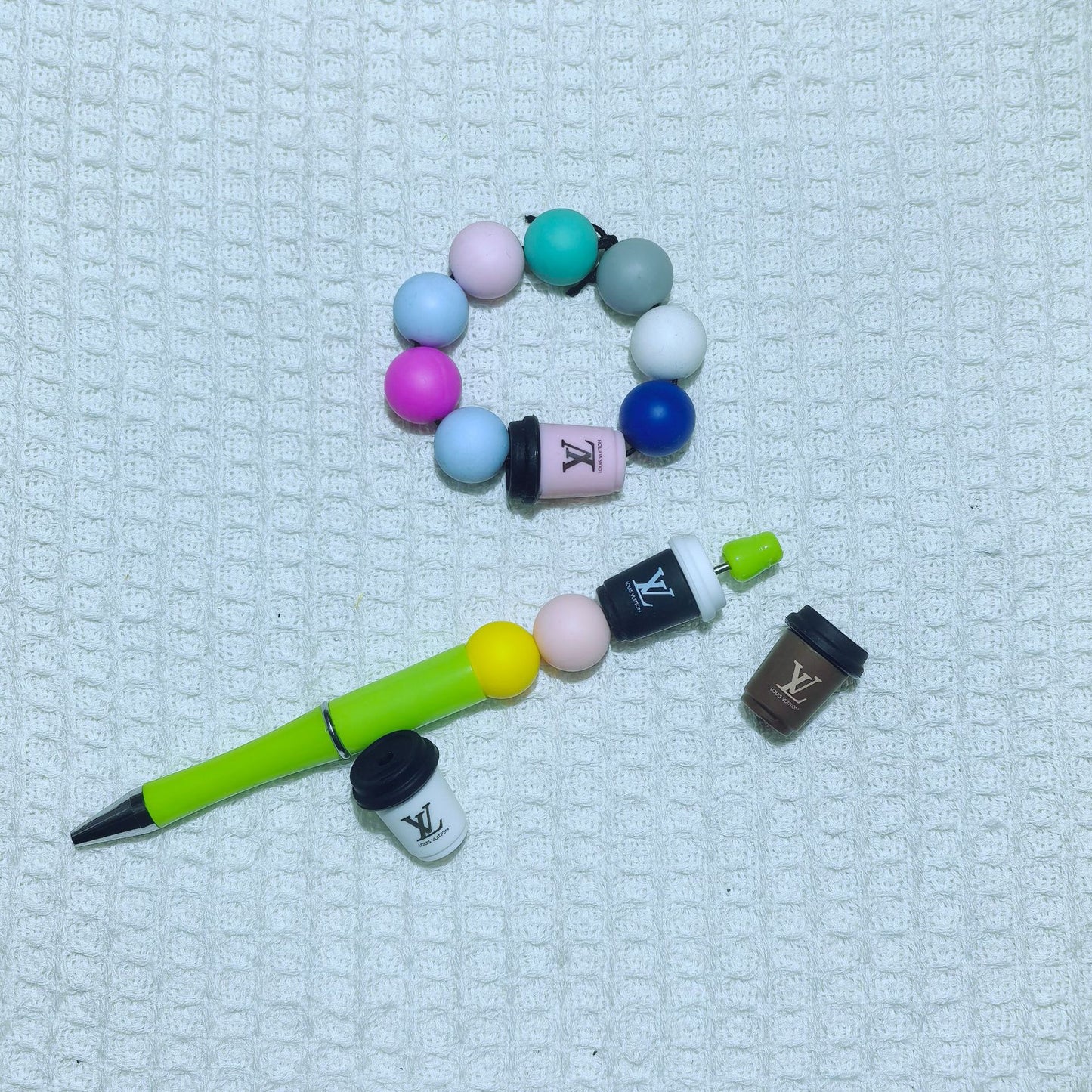 20Pcs Silicone 3D Focal Beads Coffee Cup Logo Print Topper 4