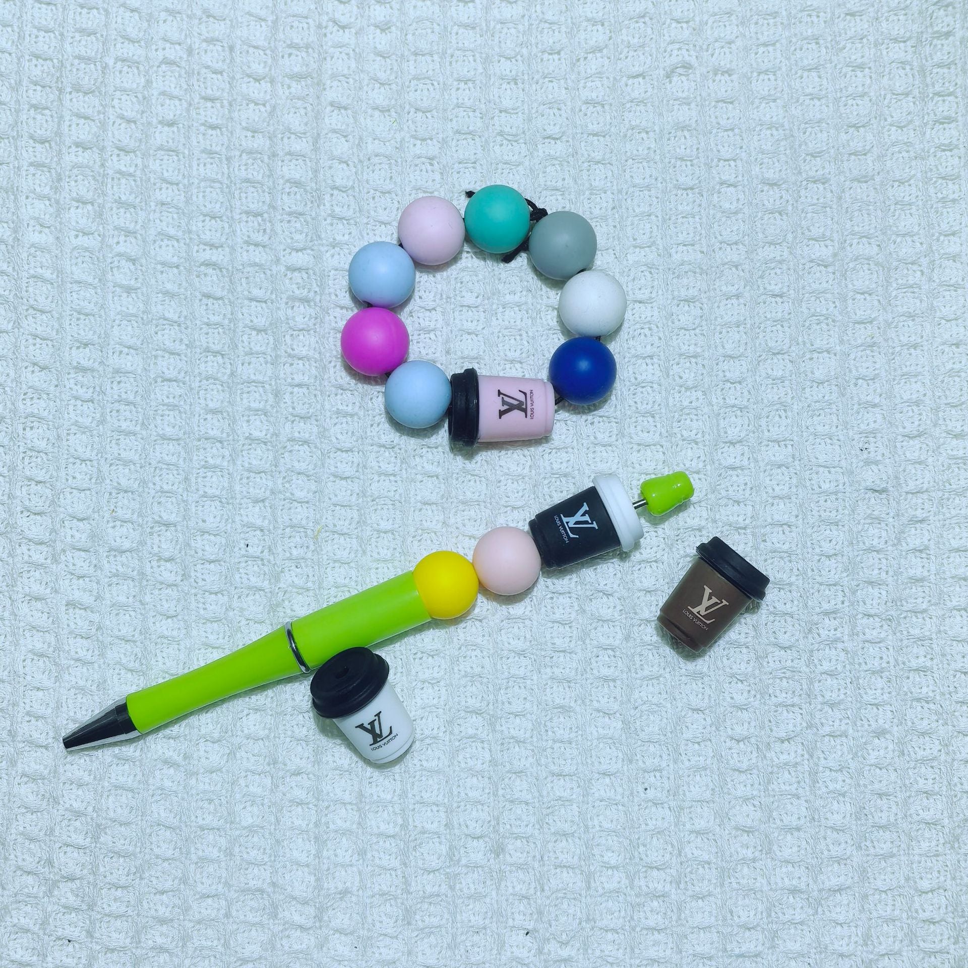 20Pcs Silicone 3D Focal Beads Coffee Cup Logo Print Topper 4