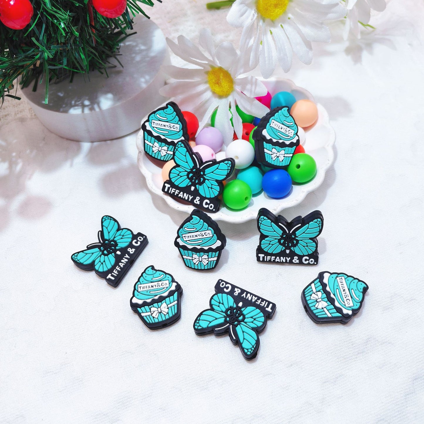 20Pcs Silicone Focal Beads Butterfly Cupcake Ice Cream Holding Sign Base 3
