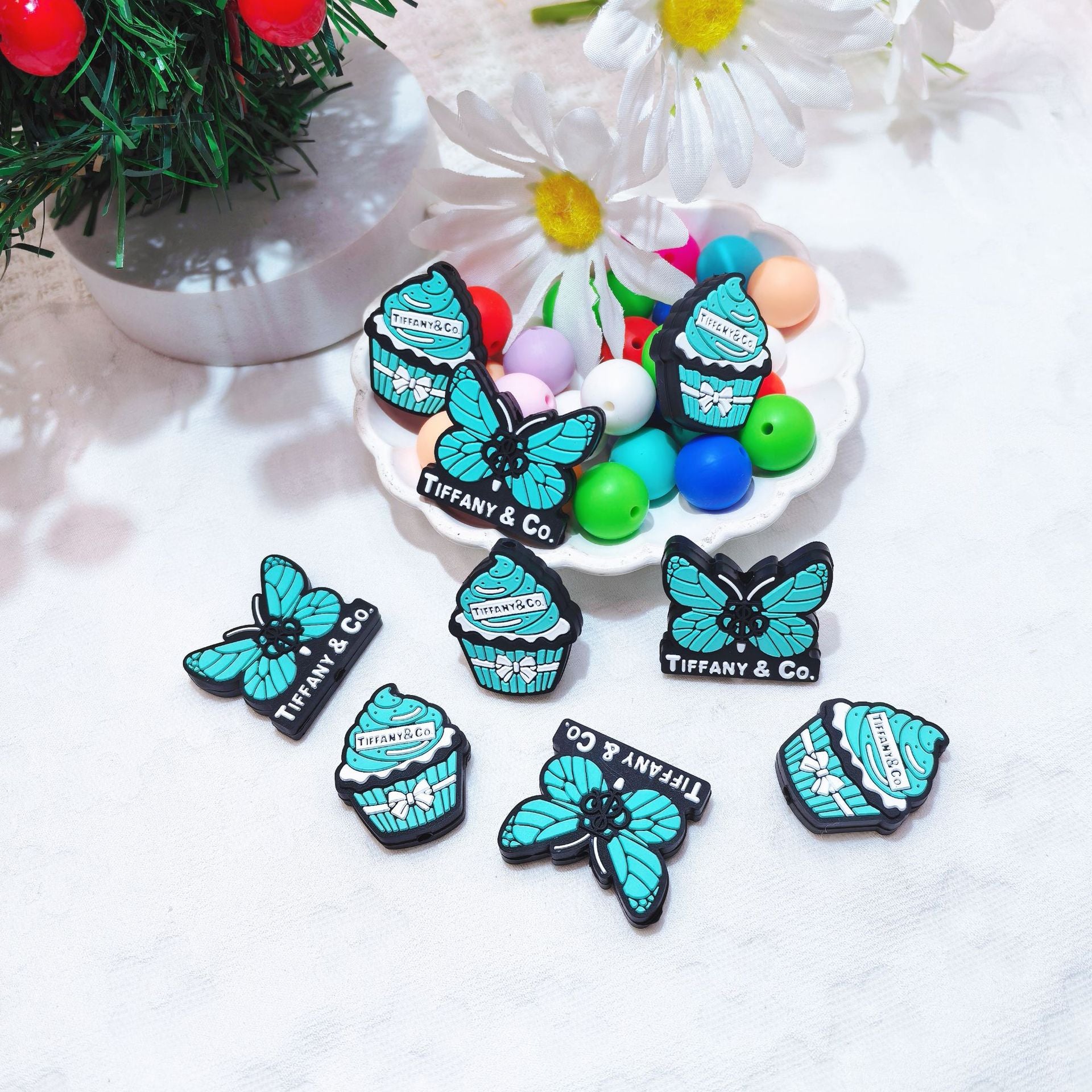 20Pcs Silicone Focal Beads Butterfly Cupcake Ice Cream Holding Sign Base 3