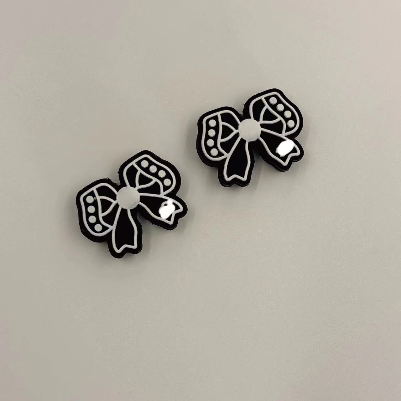 Silicone Focal Beads Major Suit Bag Bow Detailed Design 3