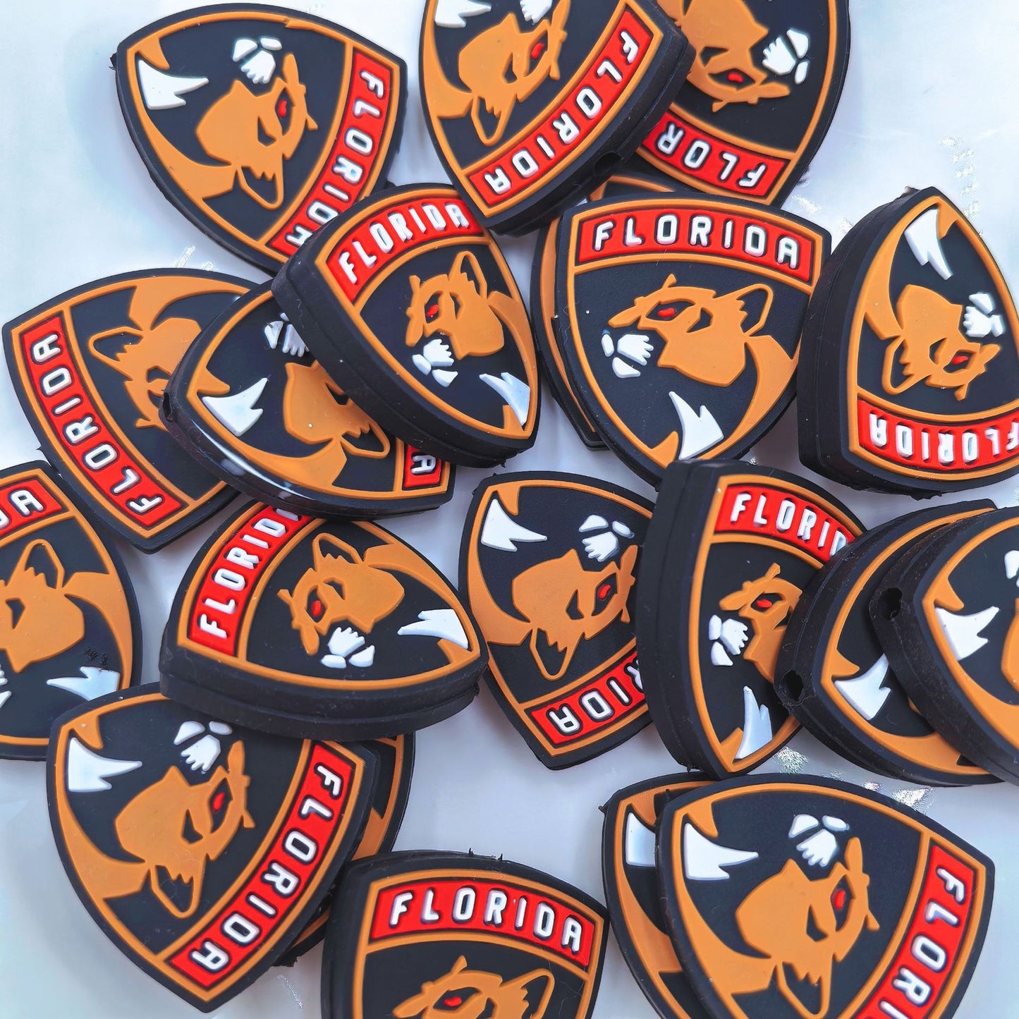 20Pcs Silicone Focal Beads Brown Wild Cat Head Shield Design 4