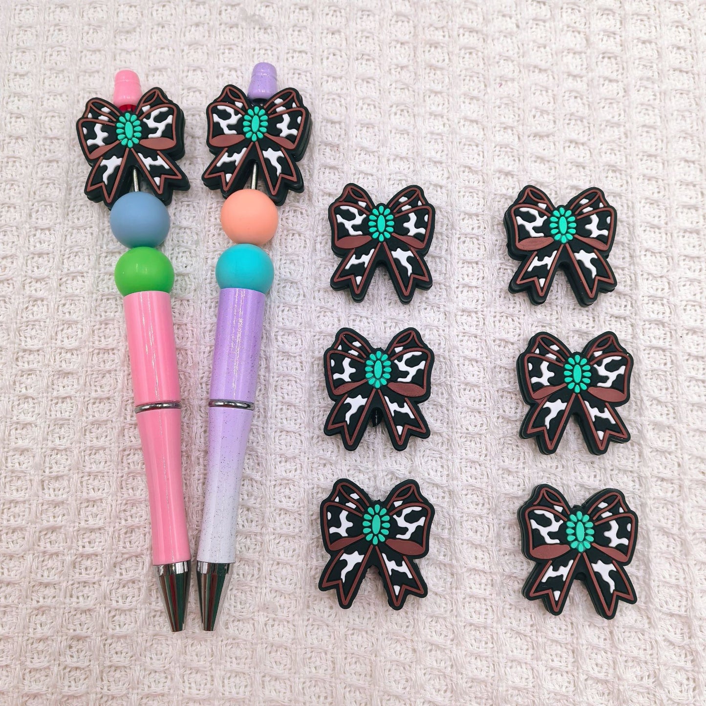 20Pcs Silicone Focal Beads Green Brown Spotted Bow Design 3