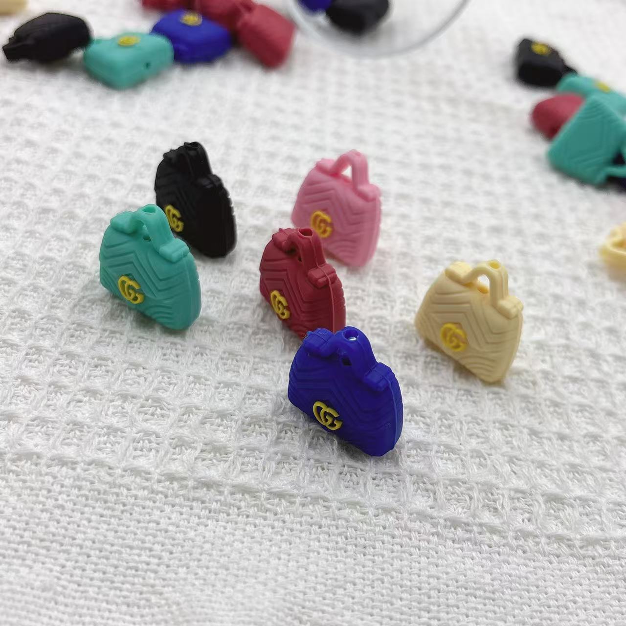 20Pcs Silicone 3D Focal Beads Brand Bag Multi Color with Logo Detail 3