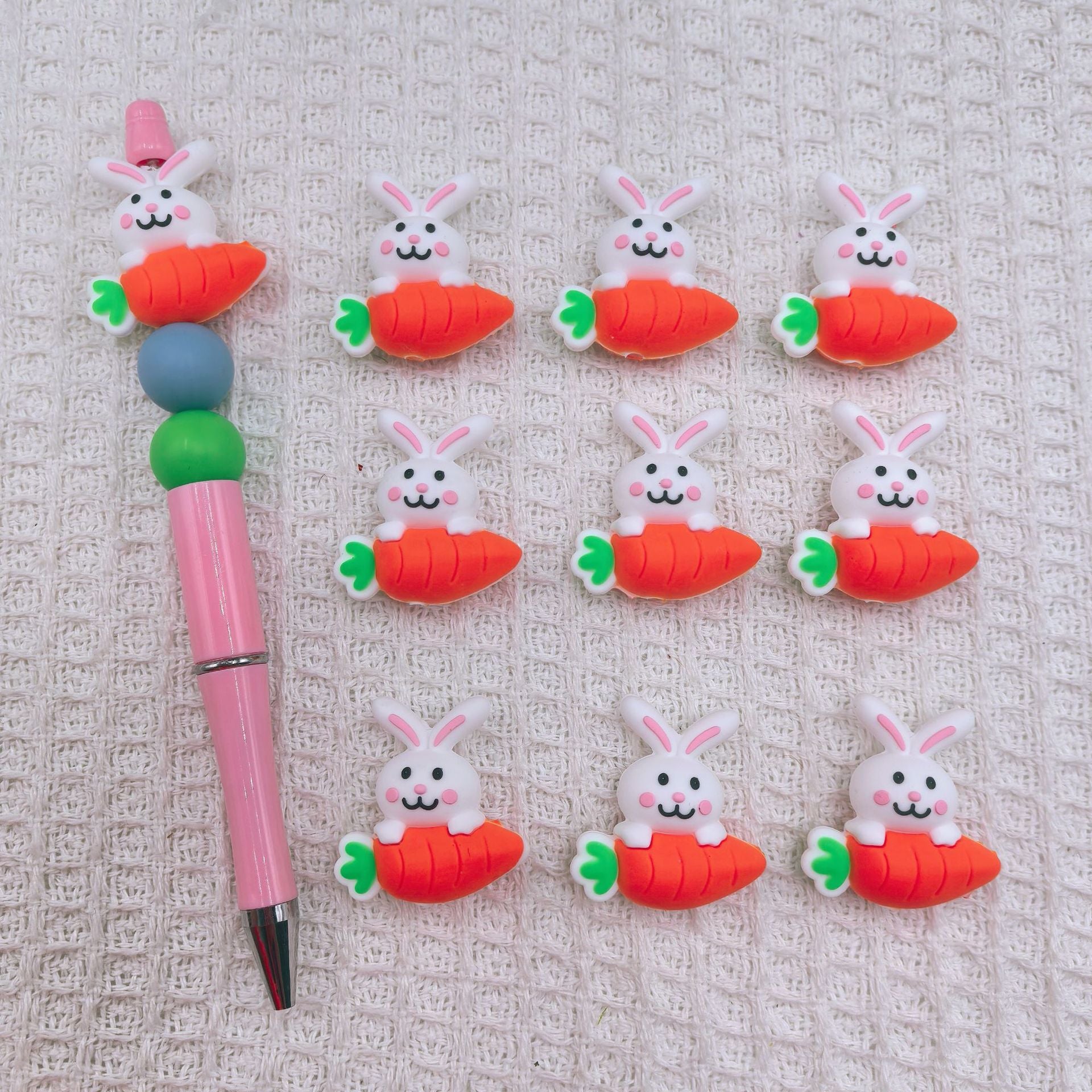 20Pcs Silicone 3D Focal Beads Easter Little Yellow Chicken Holding Pink Bow 4