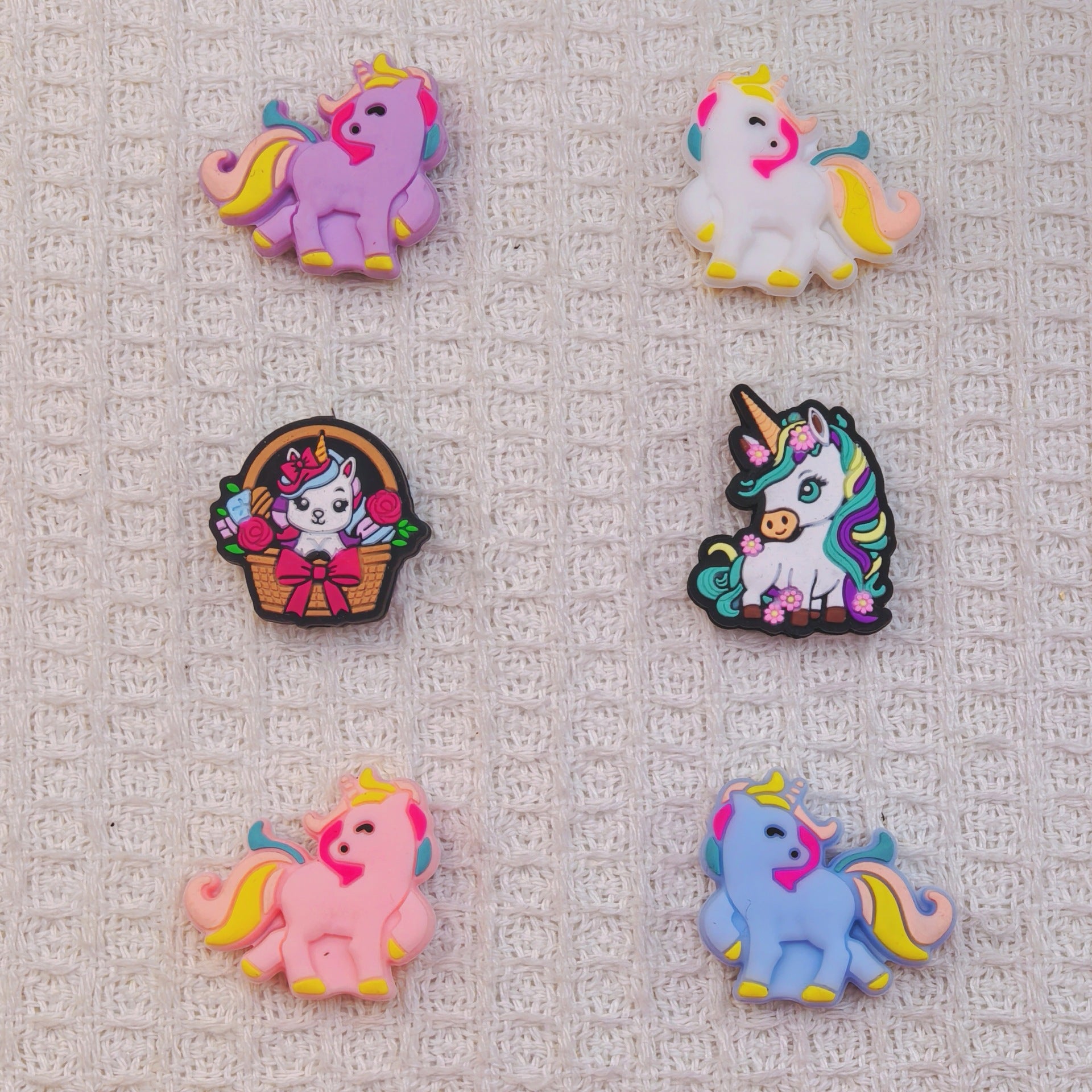 20Pcs Silicone Focal Beads Colorful Unicorn Sitting Pose 5