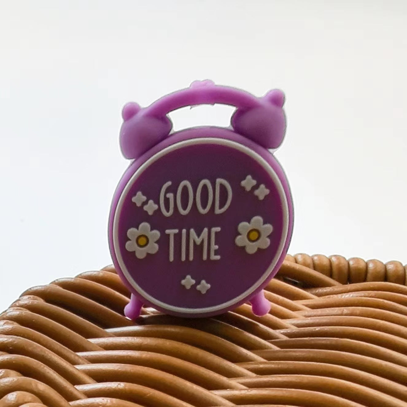 20Pcs Silicone 3D Focal Beads Good Time Alarm Front Facing 6
