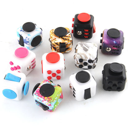 Silicone Fidget Cube 6-Function Decompression Desk Toy 3.4cm 4
