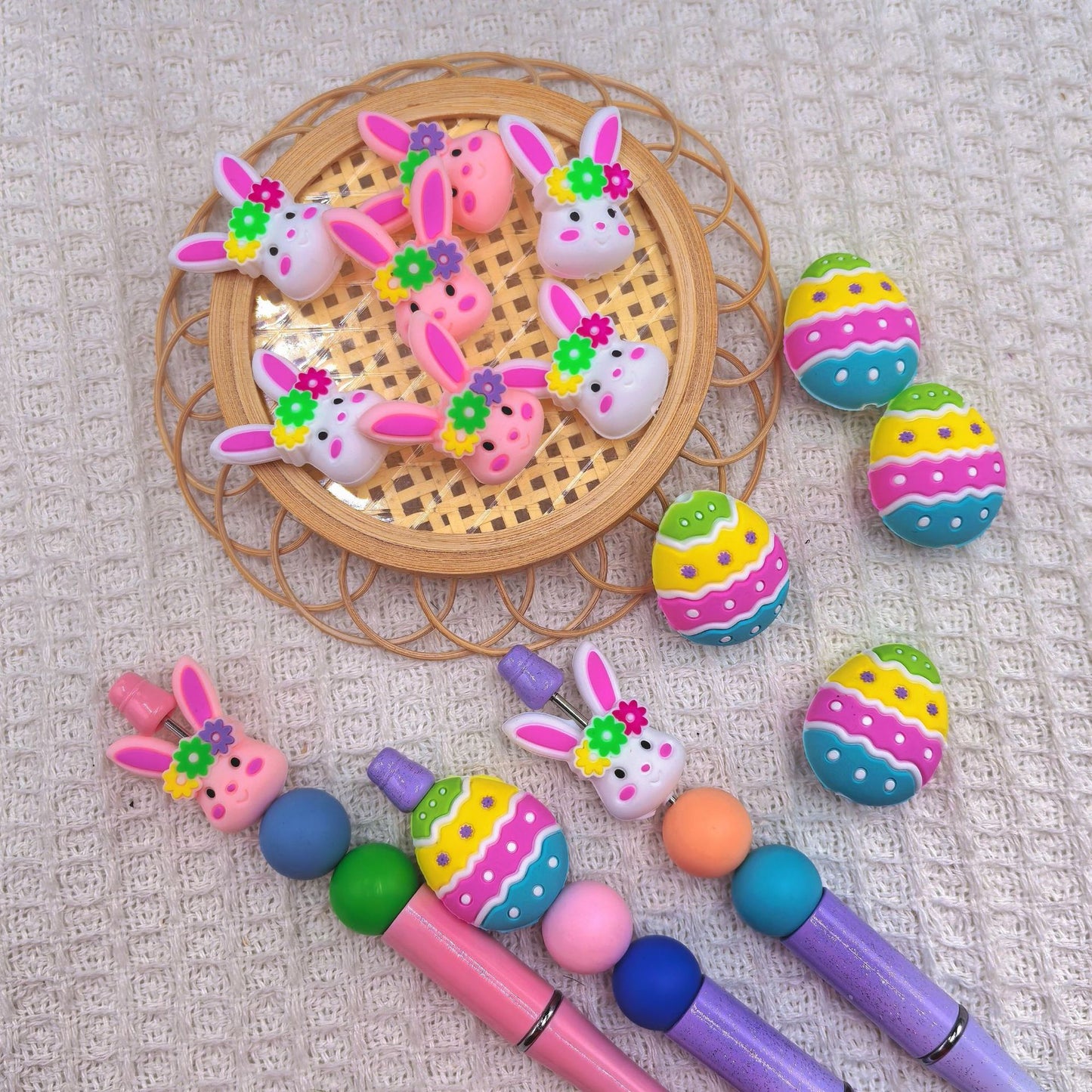 20Pcs Silicone 3D Focal Beads Easter Bunny Egg Holding Flower Crown 3