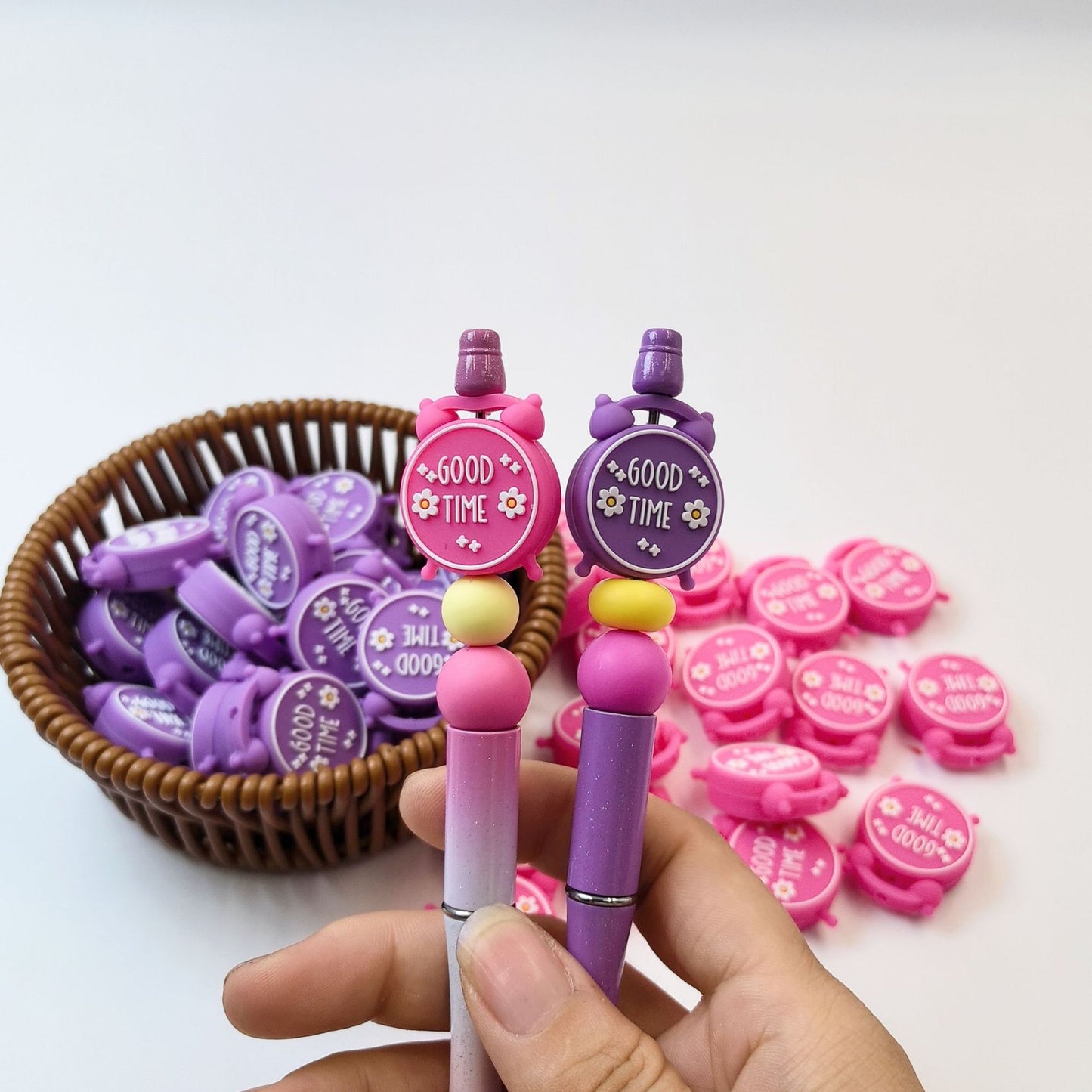 20Pcs Silicone 3D Focal Beads Good Time Alarm Front Facing