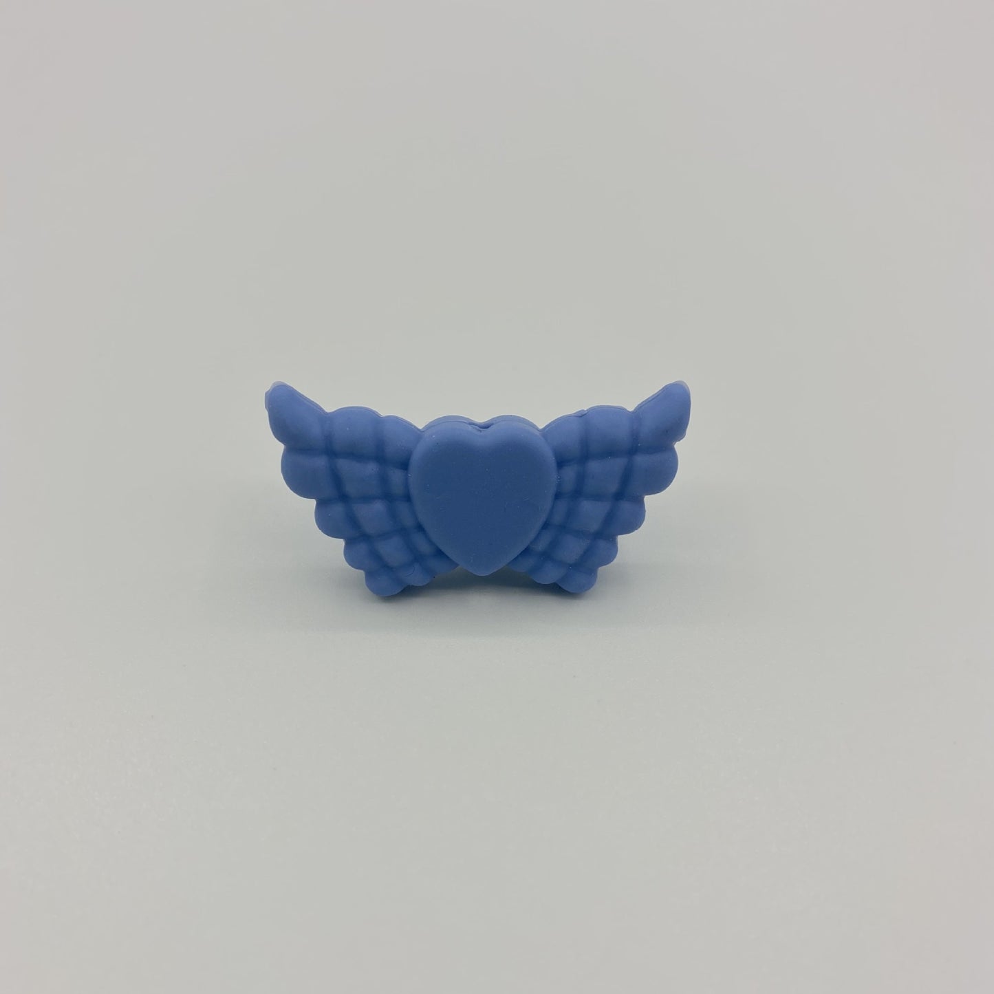 20pcs Silicone Focal Beads Wing Shape with Heart Center 40