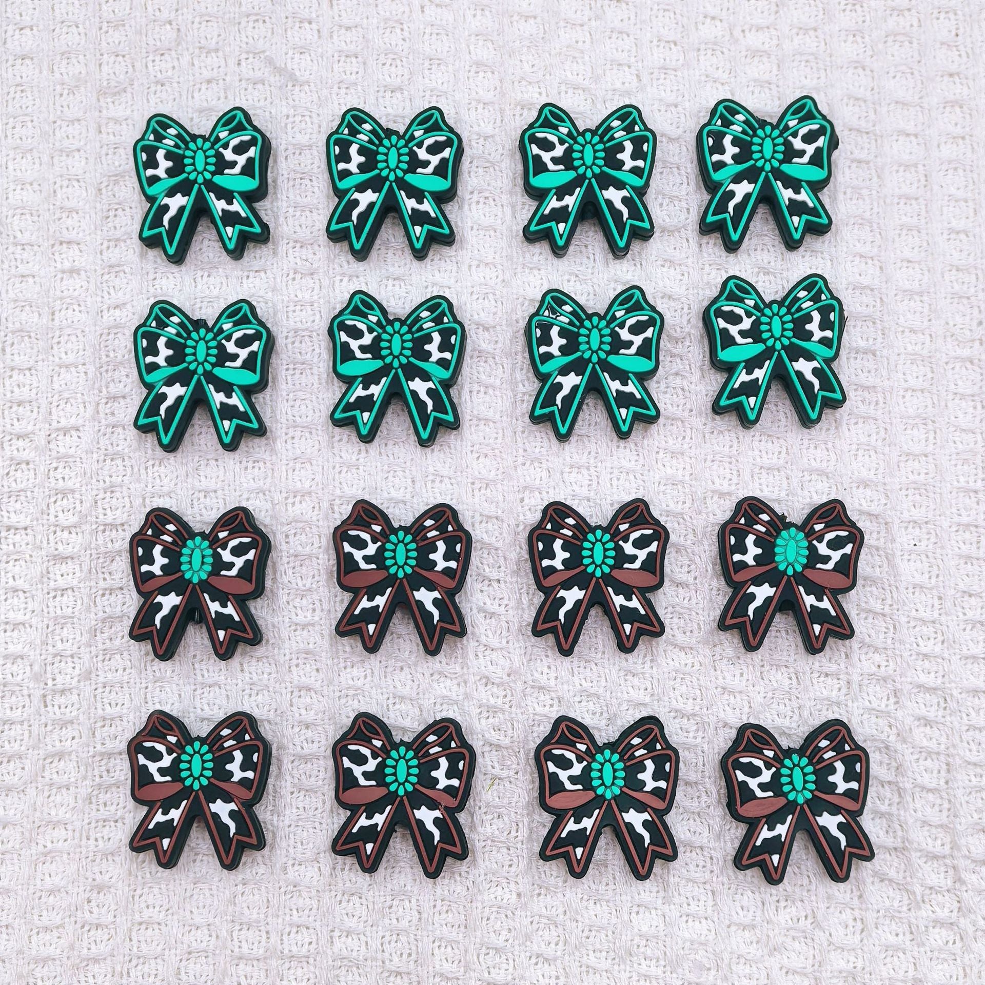 20Pcs Silicone Focal Beads Green Brown Spotted Bow Design 5