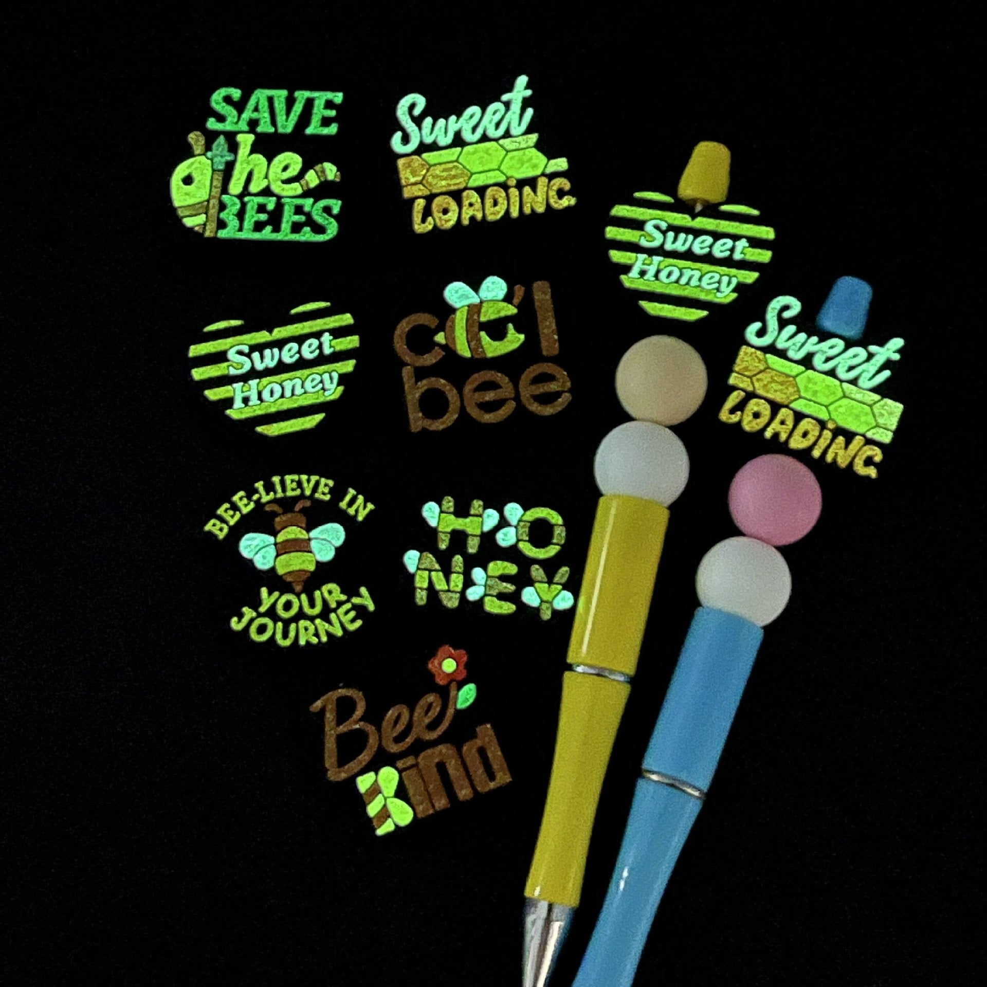 20pcs Silicone Focal Beads Glow In The Dark Animal Bee With Printed Text 4
