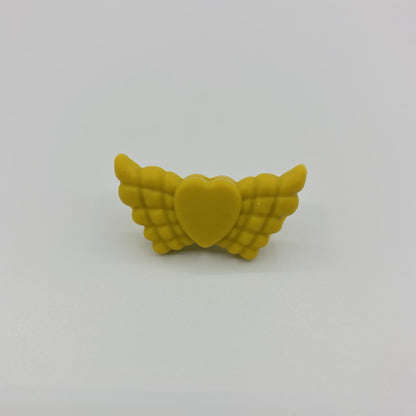 20pcs Silicone Focal Beads Wing Shape with Heart Center 34