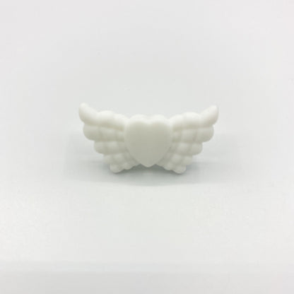 20pcs Silicone Focal Beads Wing Shape with Heart Center 25