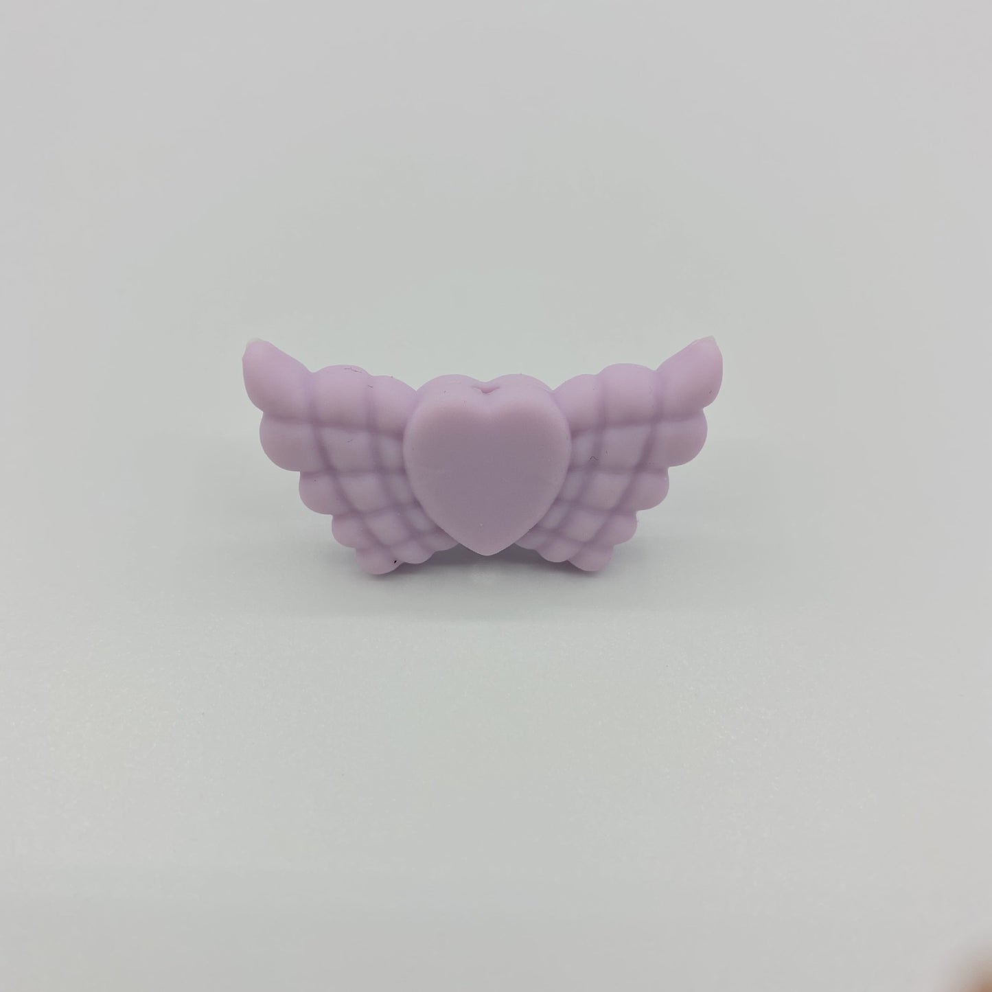 20pcs Silicone Focal Beads Wing Shape with Heart Center 35