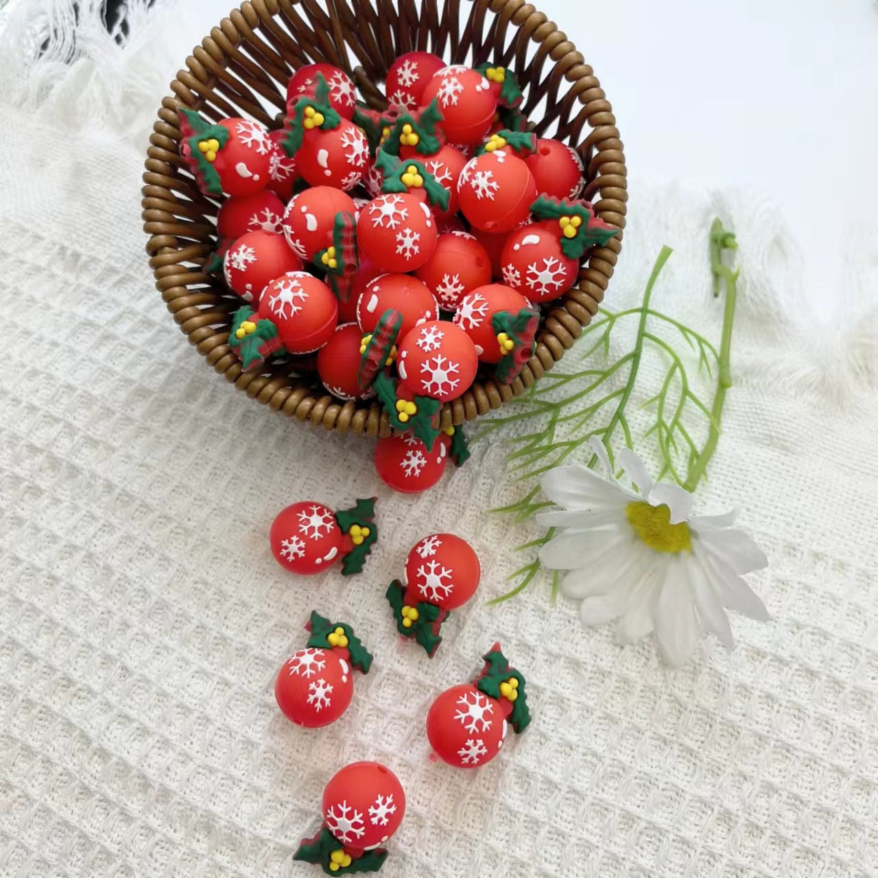 20Pcs Silicone 3D Focal Beads Christmas Snowflake Lights Holly Detail 4