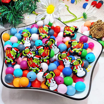 20Pcs Silicone Focal Beads Green Furry Character Scowling Face with Santa Hat 4
