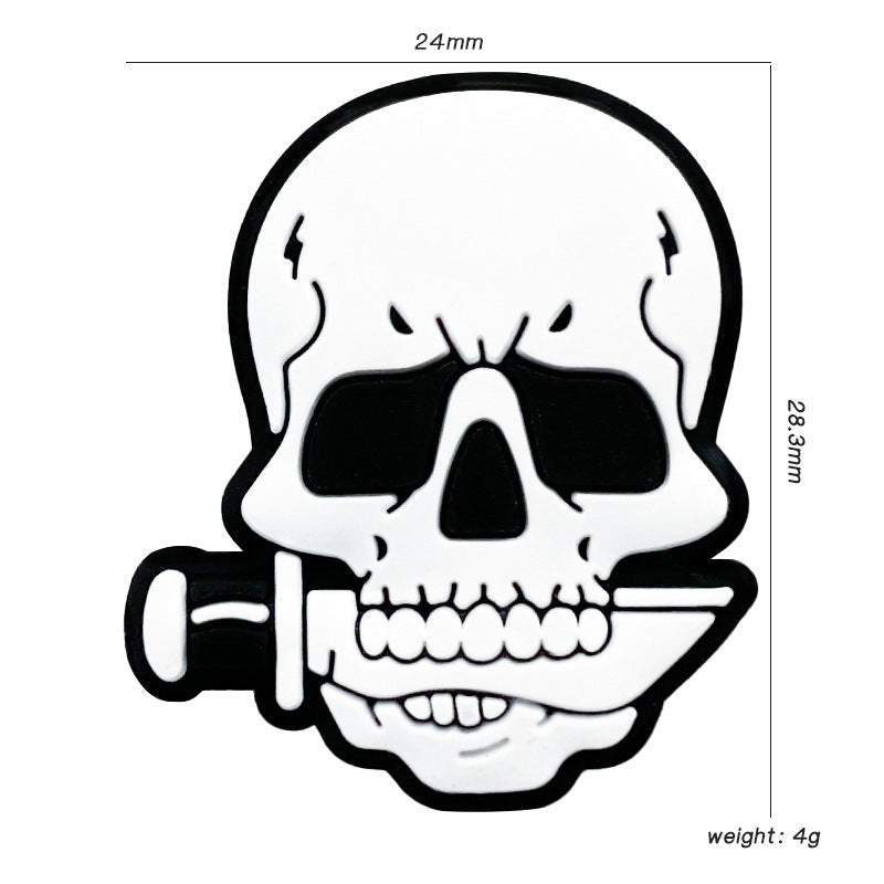 20Pcs Silicone Focal Beads Skull Holding Knife Bone Detail 2