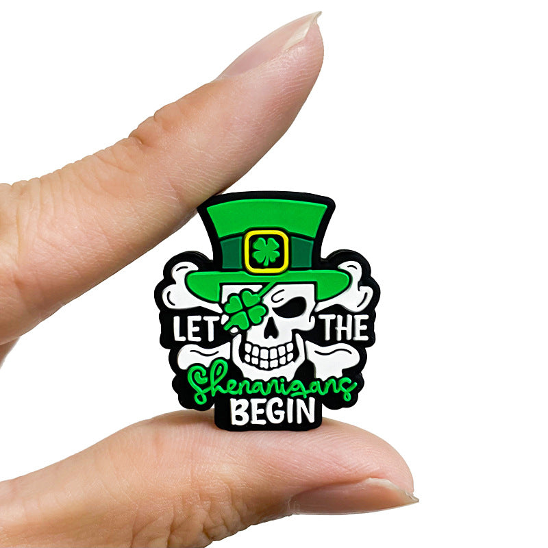20Pcs Silicone Focal Beads Lucky Grass Pirate Skull Wearing Green Hat 5
