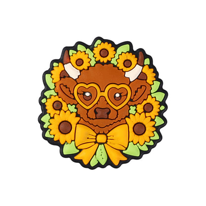 Silicone Focal Beads Highland Cow Sunflower Holding Daisy Detail 6