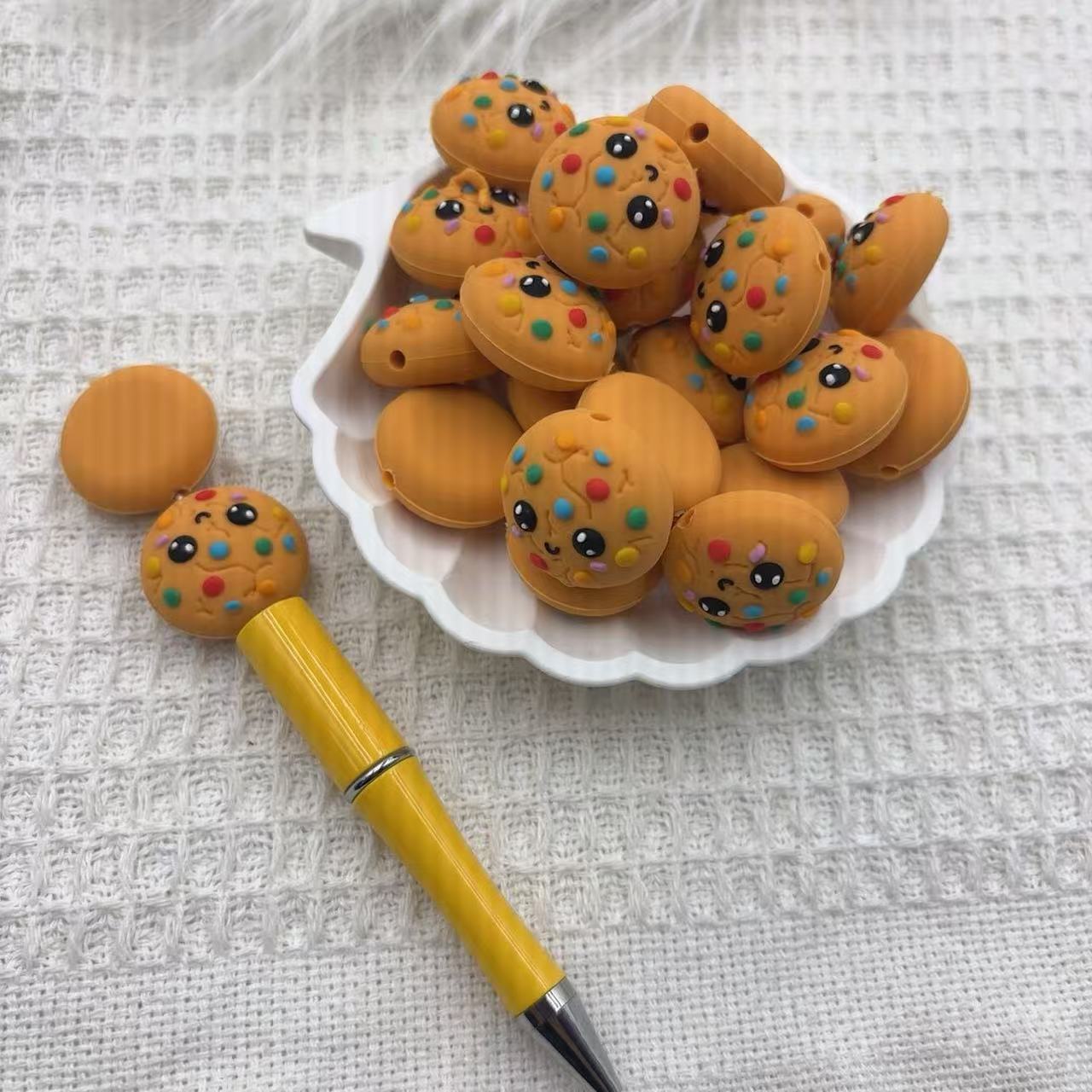 20pcs Silicone 3D Focal Beads Cookies With Colorful Sprinkles 3