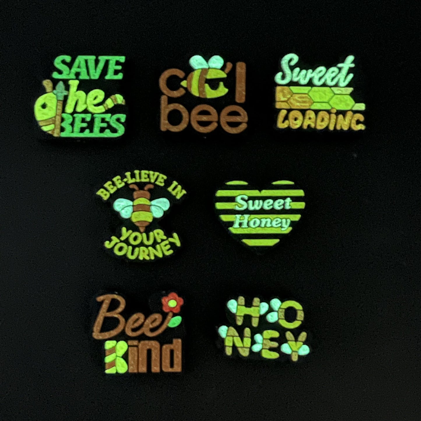 20pcs Silicone Focal Beads Glow In The Dark Animal Bee With Printed Text 3